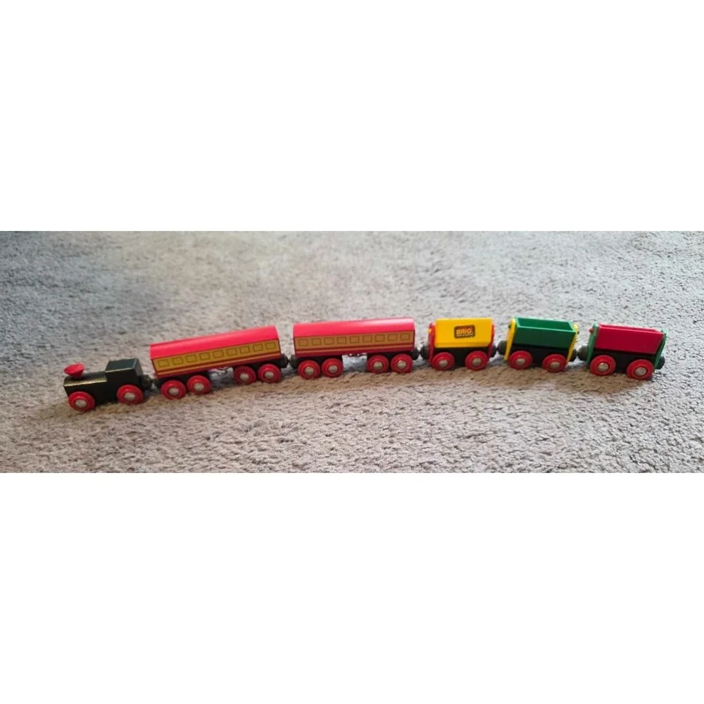 Brio Wooden Railway‎ Trains of the World Red Road Engine Train Set Tracks